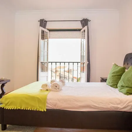 Stylish T3 Castle View, Rossio * Lizbona